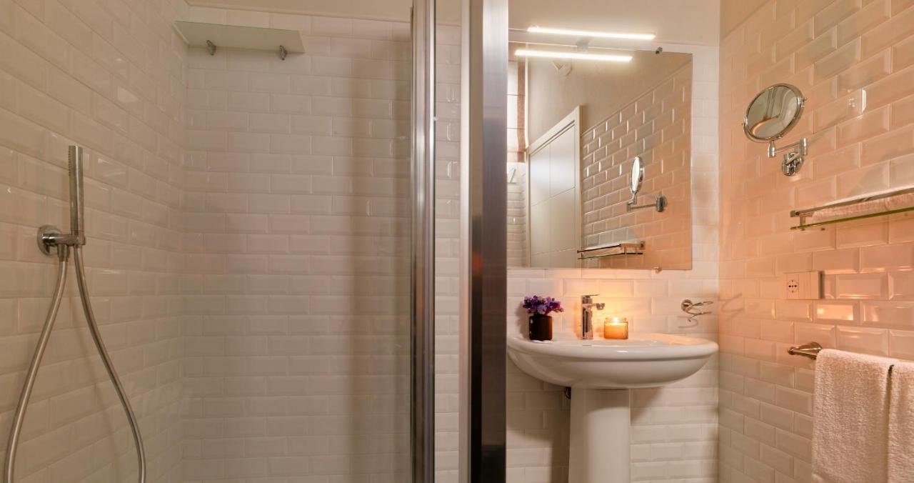 Right House - Indipendent In Characteristic Marina District Apartment Cagliari Ngoại thất bức ảnh